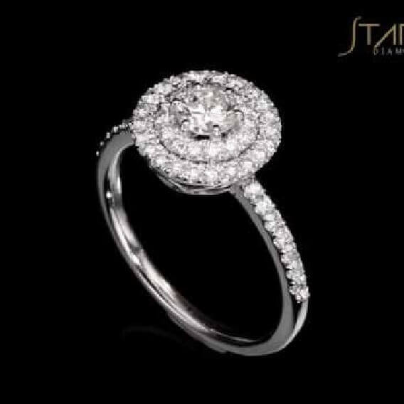 טבעת אירוסין וינטאג' משובצת יהלומים זהב לבן - הילה