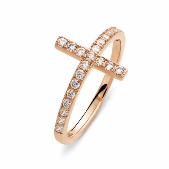 טבעת אירוסין מעוצבת בשיבוץ יהלומים וזהב לבן